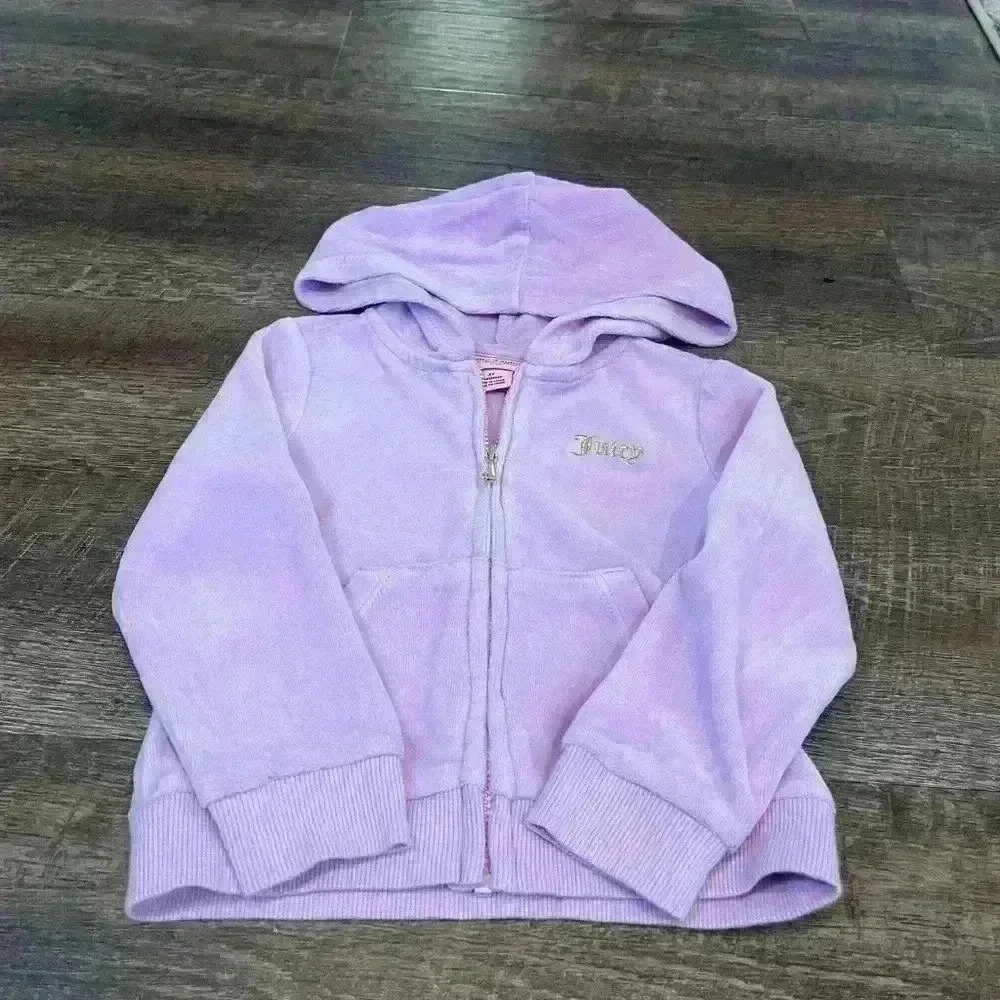 Juicy Couture Pink jacket size 3T Hoodie Sweatshirt Zip Up In Good Condition
